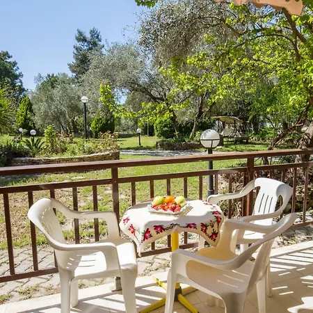 Guest house Thassos Pefkari