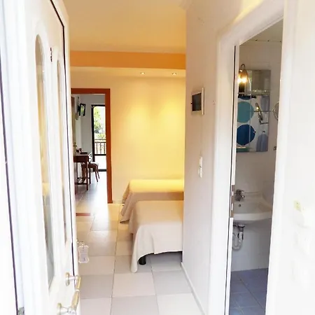 Thassos Guest house *